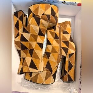 Jeffery Campbell platform widow boot size 9.5 (New)